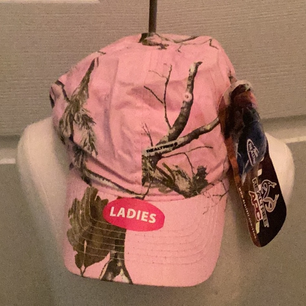 NWT Realtree APC Cotton Adjustable Cap Unisex